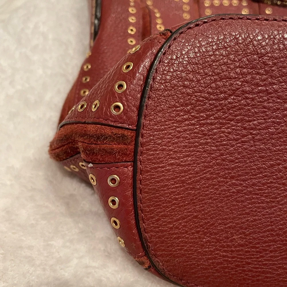 MICHAEL Kors Brooklyn Grommet In Brown Shoulder Bag with Suede